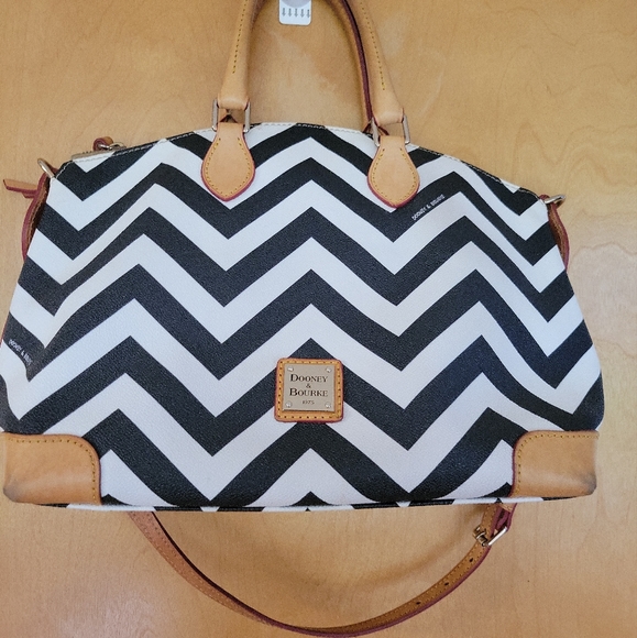 Dooney & Bourke Handbags - Dooney and Bourke Satchel